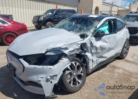 2023 Ford Mustang Mach-E Premium z USA, uszkodzony, nr VIN 3FMTK3SU2PMA96628